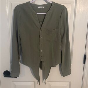 Timing Sage Green Casual Front Blouse Size Small